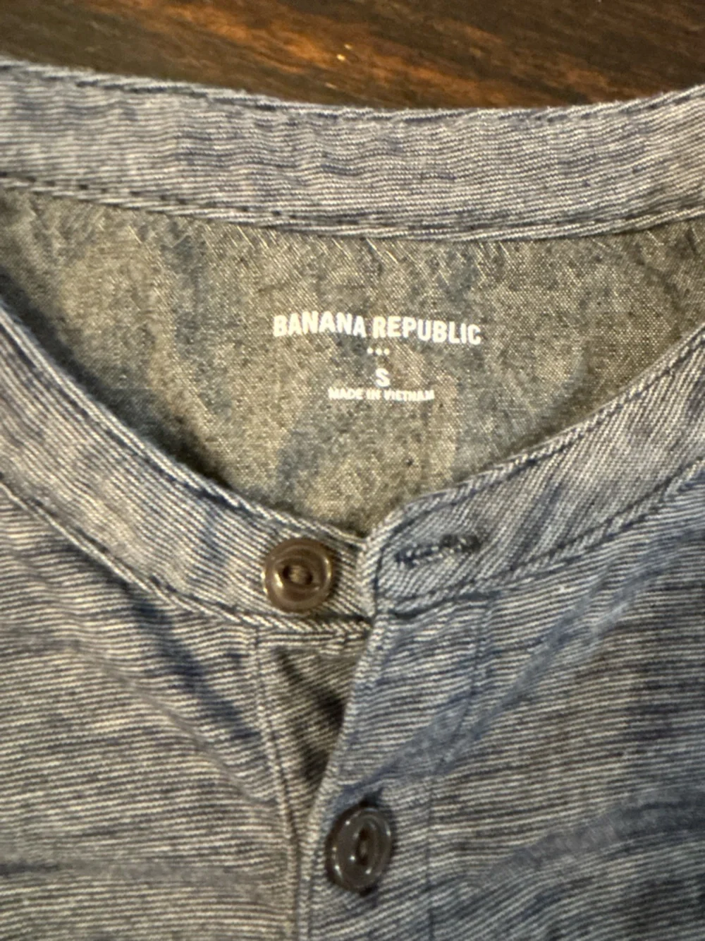 Banana Republic Men's Long Sleeve Henley - Heather Navy size small
